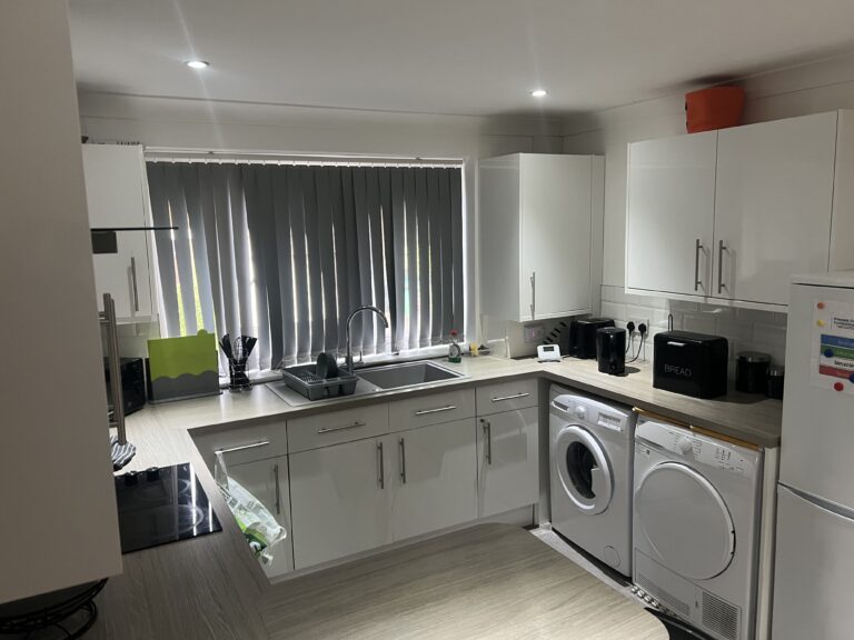 Nottingham 2x Solo Bungalows