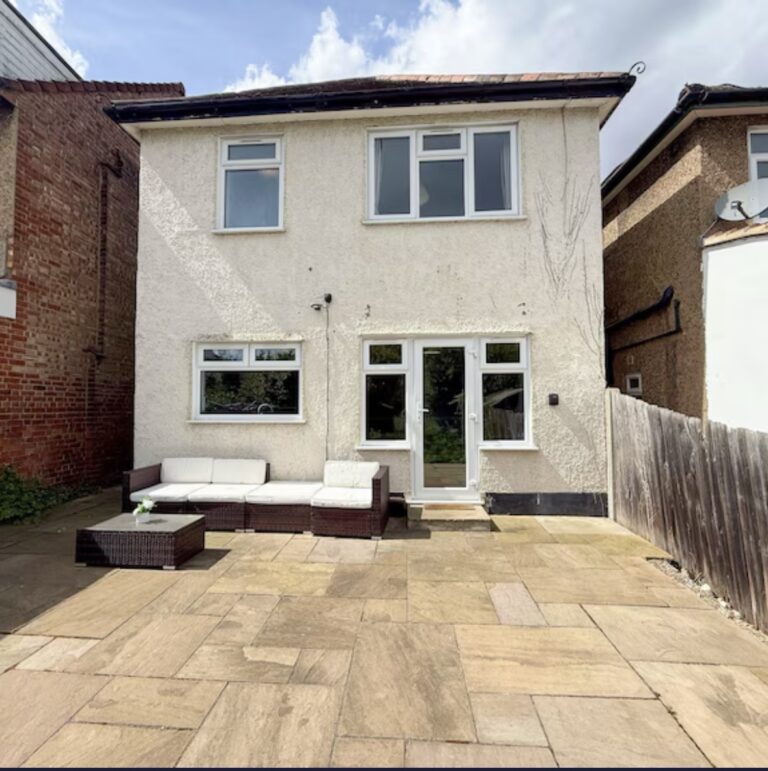 🏡 New Malden | 3-Bedroom Home