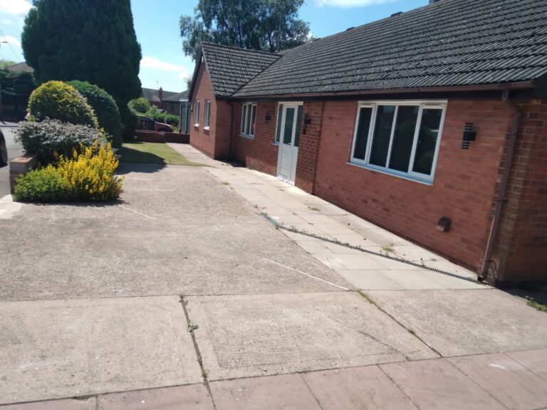 Staffordshire- 7beds,detached