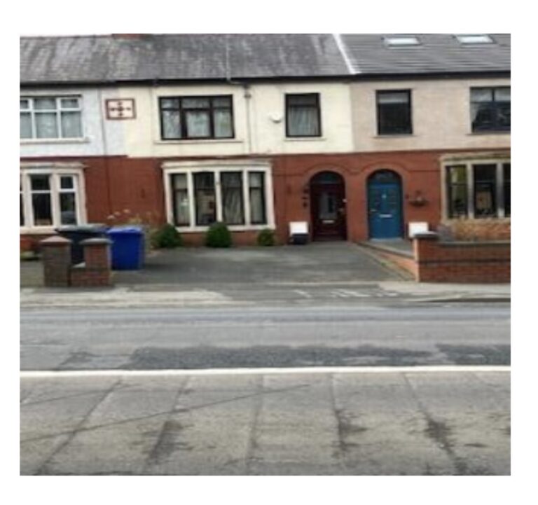 5beds- Clayton-le-Moors, Lancashire