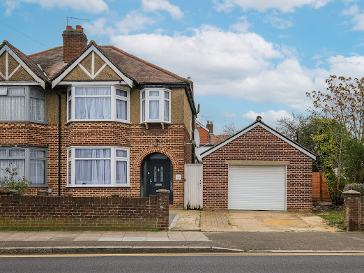 4beds semi- Stanmore, Harrow HA7