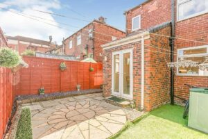 2beds- Leeds