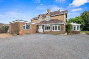 5beds-Peterborough