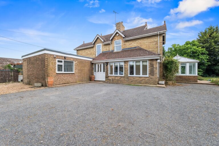 5beds-Peterborough