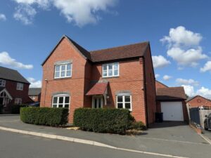 4beds-Burton upon Trent