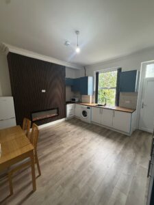 High Spec, Compliant, Furnished 4 bedroom