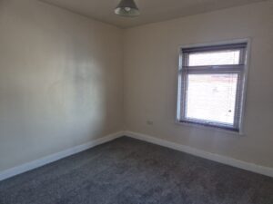 5beds-Stoke on Trent