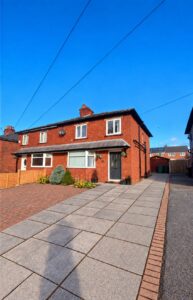 3-Bed Bury, Manchester- Fully compliant
